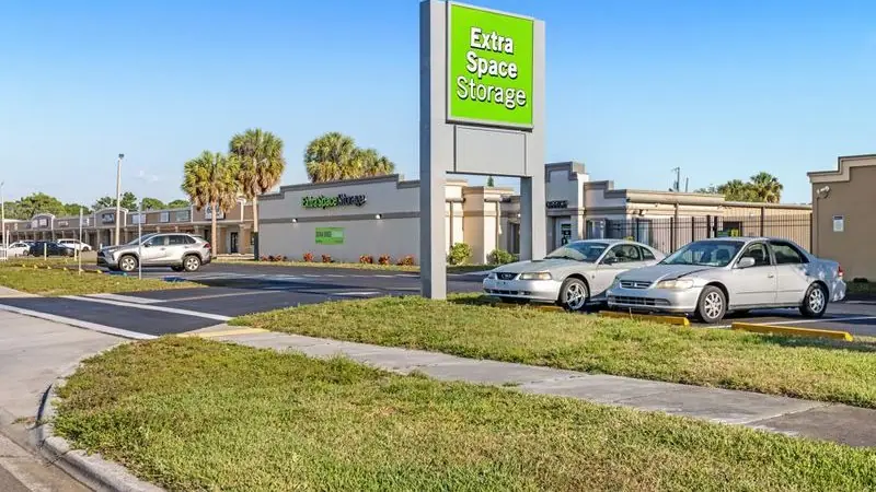 Extra Space Storage, RV storage in Bradenton