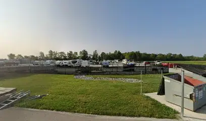 Deaton's Outdoor Storage, RV storage in Fortville