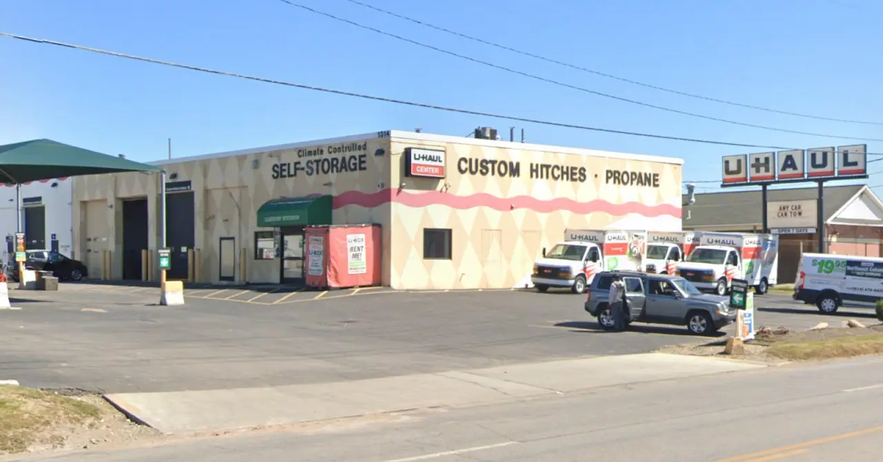 Self-Storage at U-Haul, RV storage in Columbus