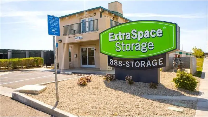 Extra Space Storage, RV storage in Lancaster