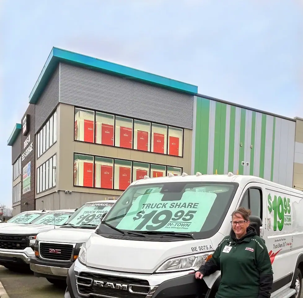 Self-Storage at U-Haul, RV storage in Kelso