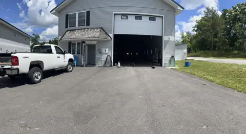 Coastal Boatworks Inc & Storage in Newcastle, ME