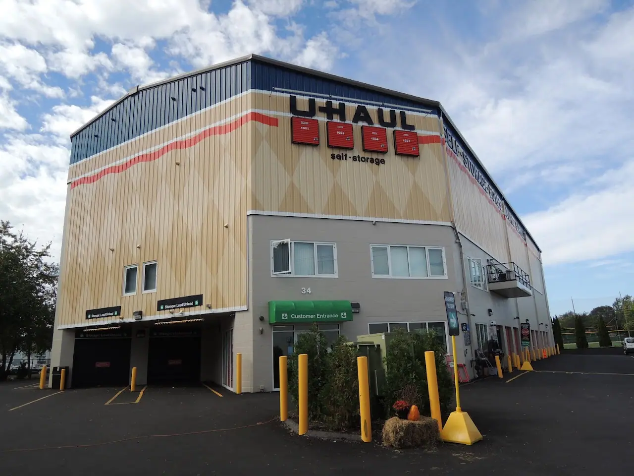 Self-Storage at U-Haul, RV storage in Malden