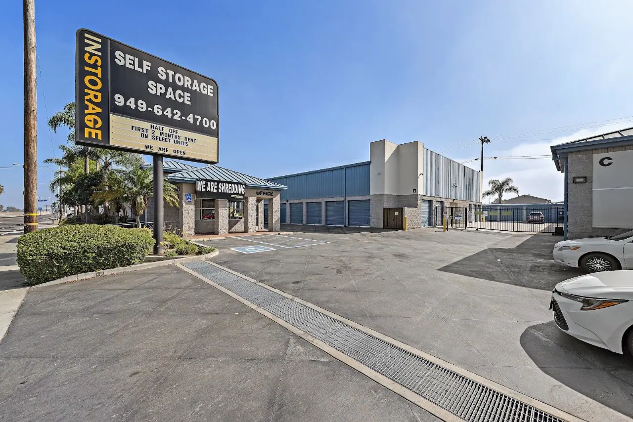 Instorage Self Storage, RV storage in Costa Mesa