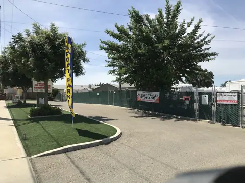Visalia RV Storage photo 2