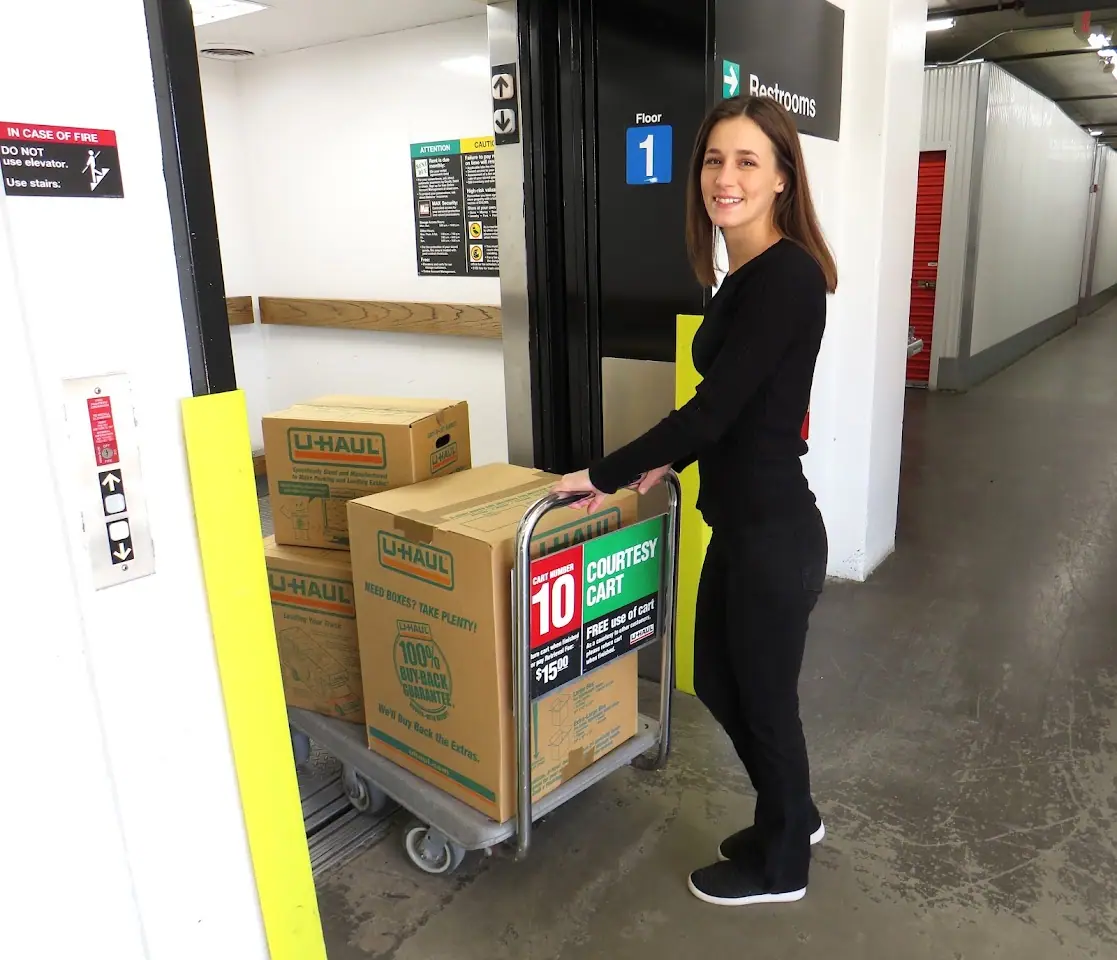 Self-Storage at U-Haul, RV storage in O'Fallon