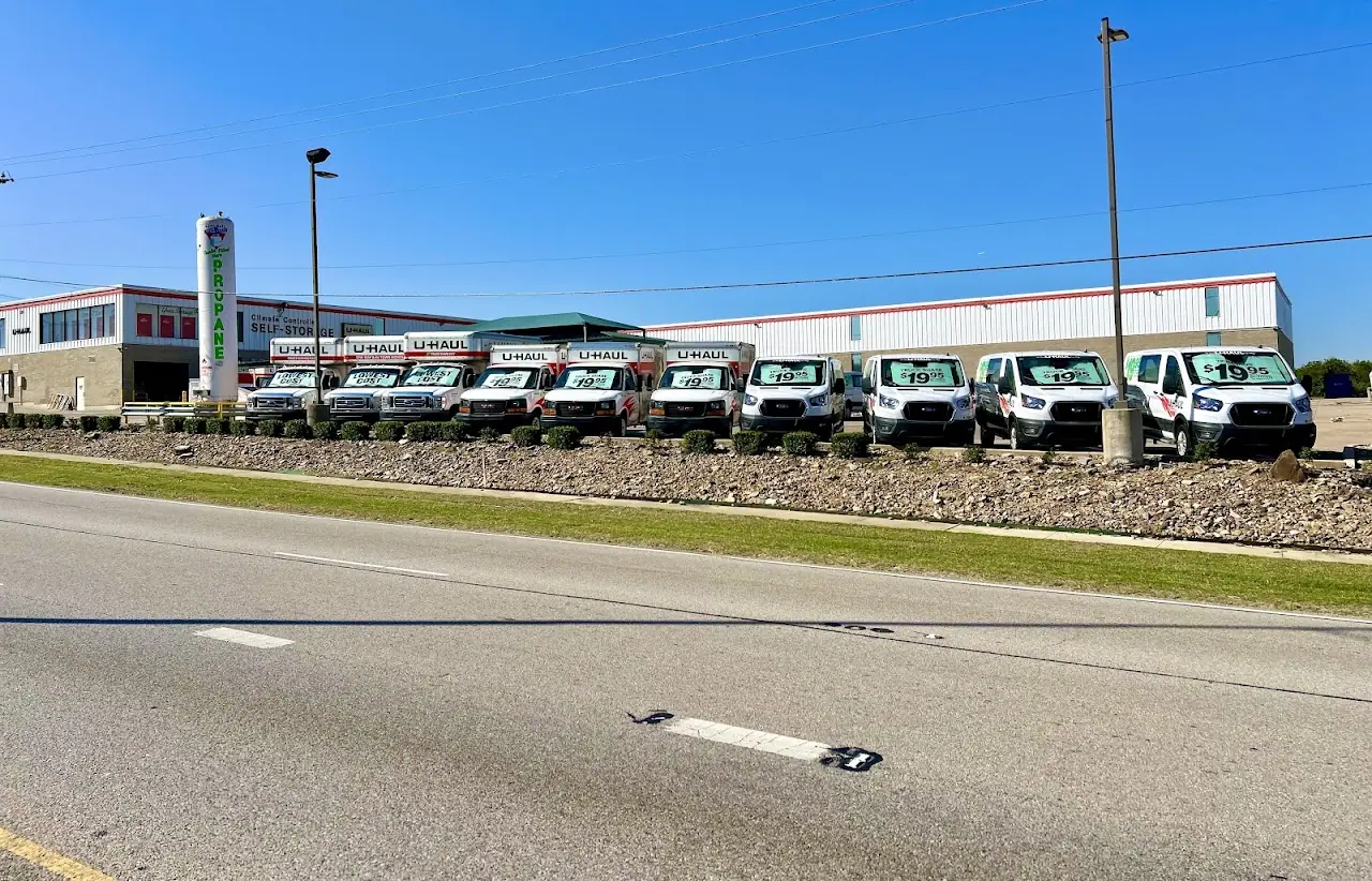 Self-Storage at U-Haul, RV storage in Lewisville