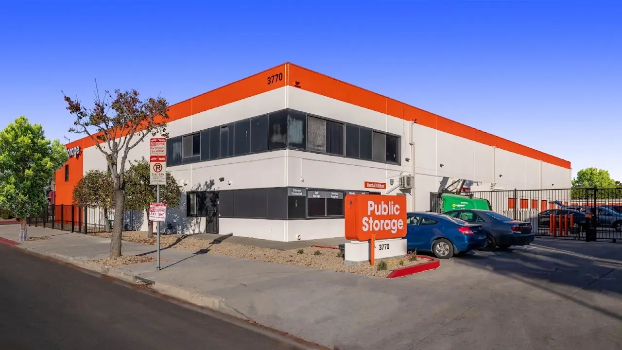 Public Storage, RV storage in Los Angeles