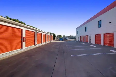 Public Storage photo 2