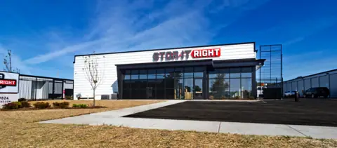 Stor-It Right Hartland in Hartland, WI