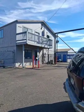 Neighborhood RV & Boat Storage photo 3