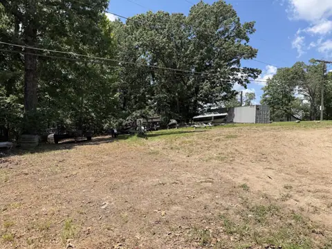 Hwy TT Boat and RV Storage in Sunrise Beach, MO
