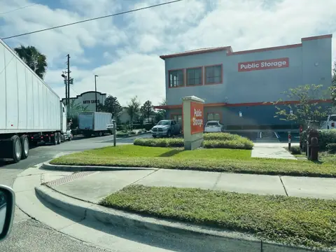 Public Storage photo 2