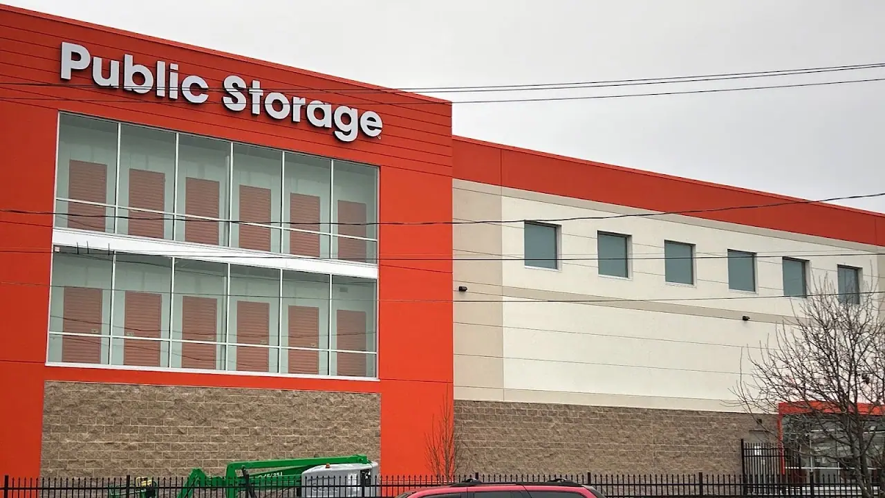Public Storage, RV storage in Bridgeport