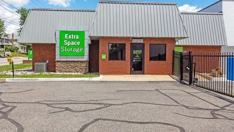 Extra Space Storage, RV storage in Glenolden