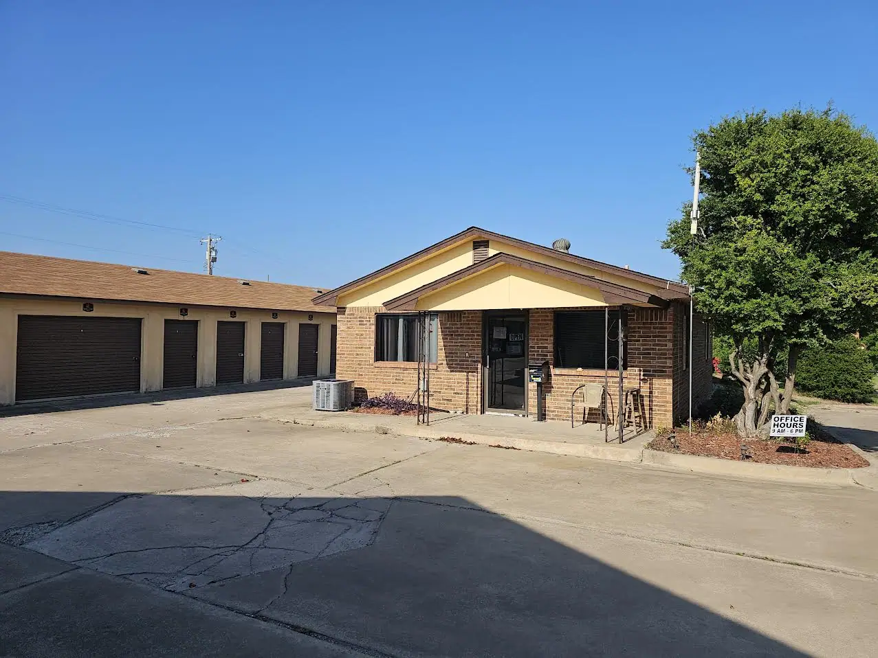 Rino Storage, RV storage in Ada