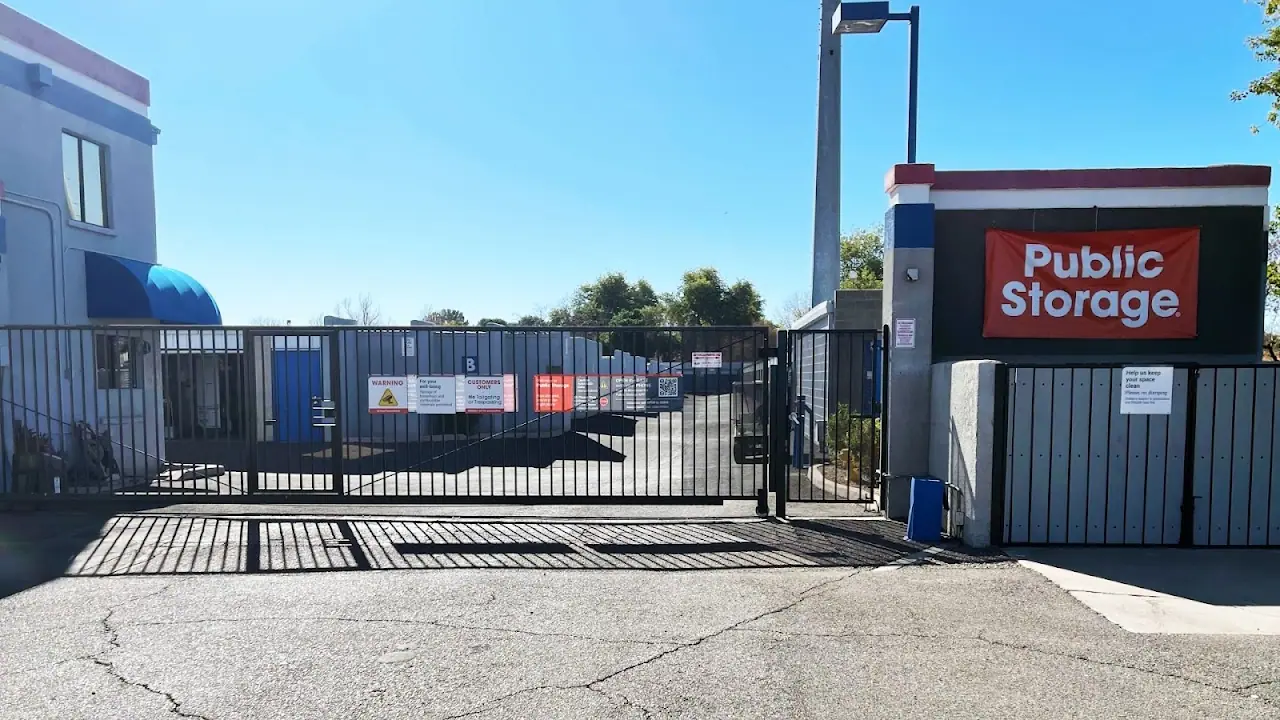 Public Storage, RV storage in Mesa