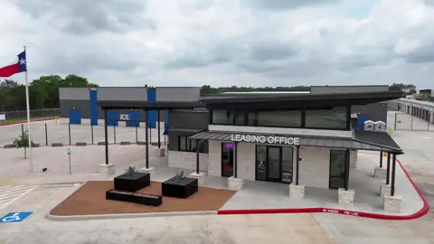 New Braunfels Executive Storage photo 3