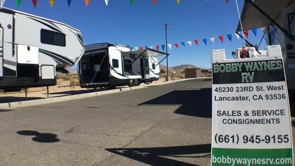 Bobby Wayne's RV Service and RV Storage, RV storage in Lancaster