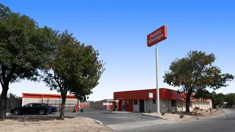 Public Storage photo 2