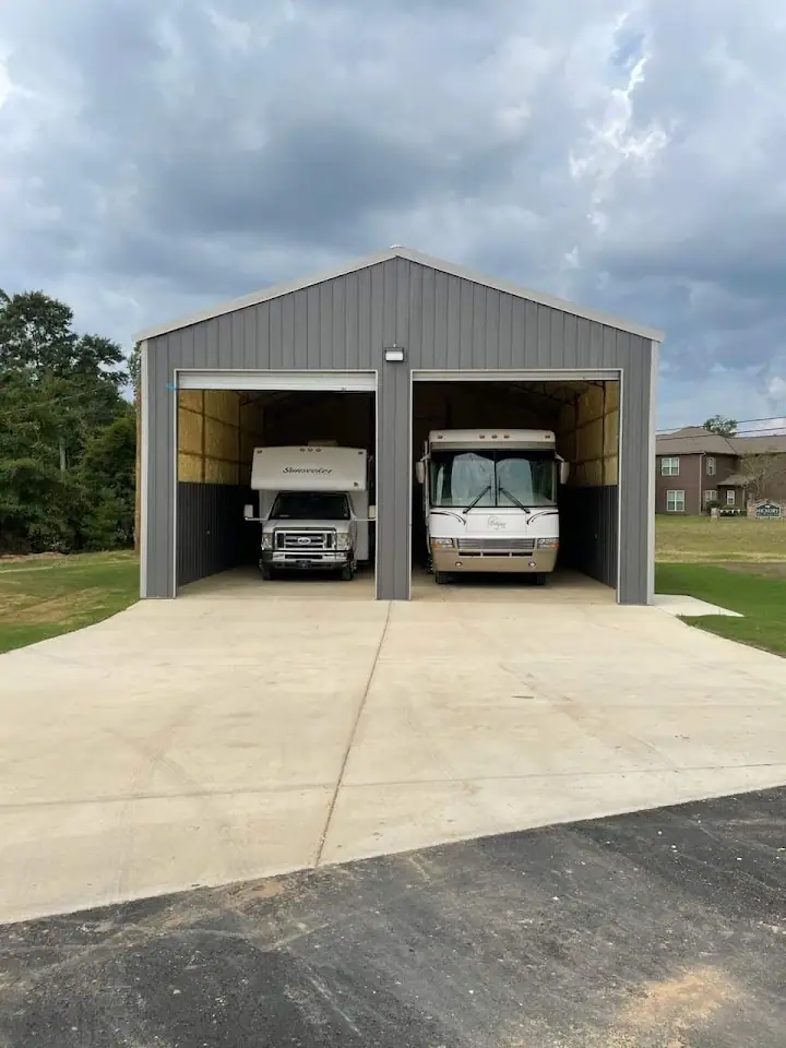 Newsome road commercial storage, RV storage in Phenix City