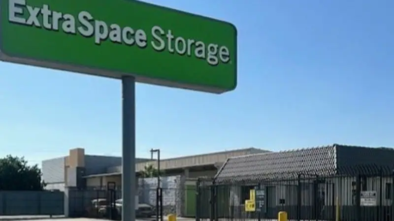 Extra Space Storage, RV storage in San Bernardino