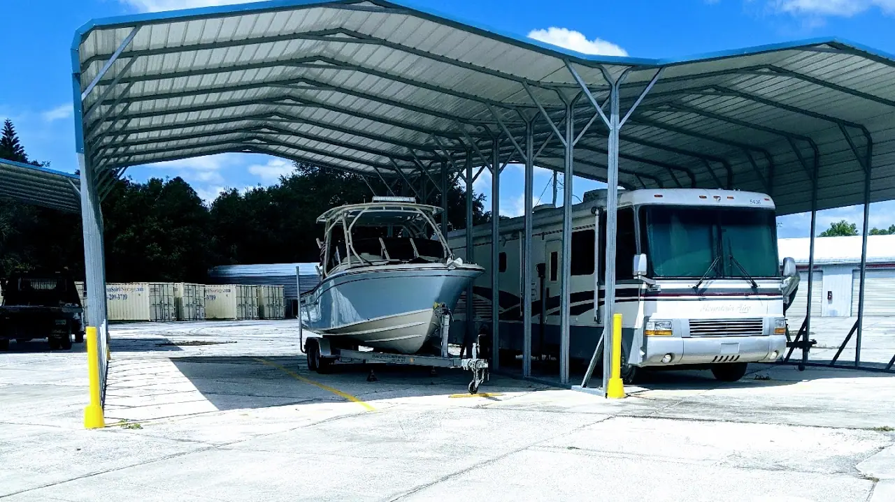 Oasis RV Parking, RV storage in Winter Haven