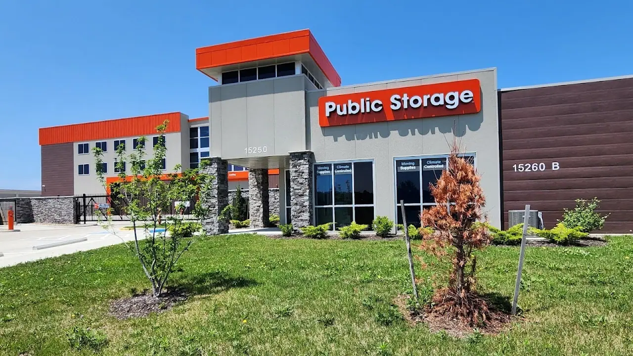 Public Storage, RV storage in Olathe